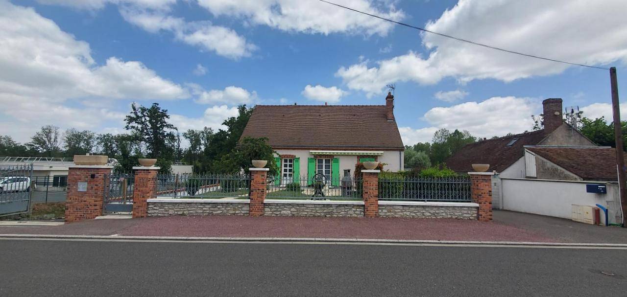 Gîte du canal rue de la Tuilerie in Amilly, Région de Montargis