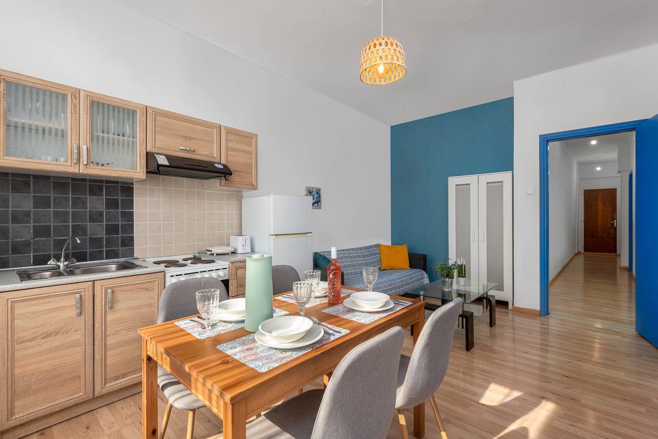 Entire apartment, Apartment 'Rhodes Central' with Balcony, Wi-Fi and Air Conditioning in Rhodos City, Rhodes