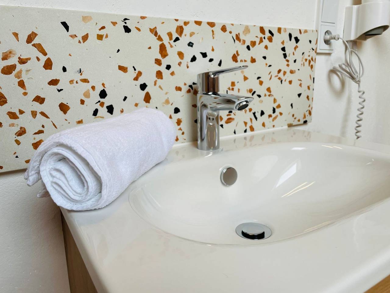 Gästehaus Holl - Sommerbergbahnen inklusive - Einzelzimmer in Schattwald, Allgäuer Alpen (Österreich)