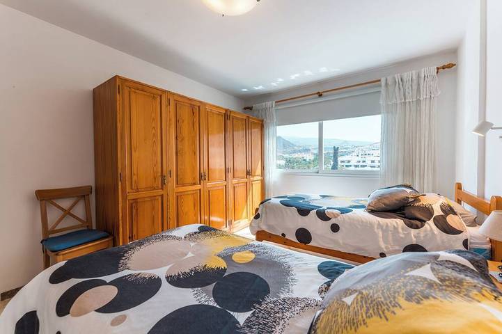 Apartamento entero, Magnífico apartamento en los Cristianos. Vistas al mar y amplia terraza. in Los Cristianos, Arona 