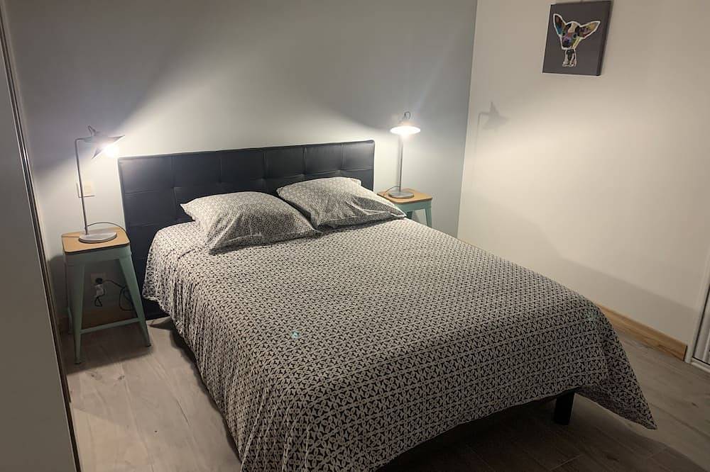 Vue mer, jacuzzi, 5 chambres, jardin clos, animal de compagnie acceptés in Plounévez-Lochrist, Côte des Légendes