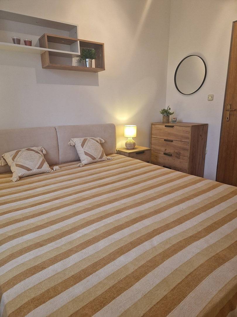 Geheel appartement, One bedroom apartment with terrace in Općina Sveti Filip i Jakov, Zadar