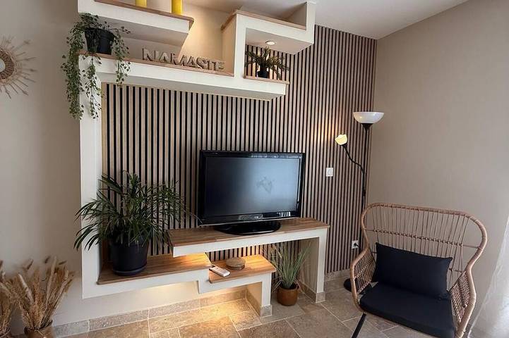 Gîte pour 6 personnes, avec jacuzzi à Massay