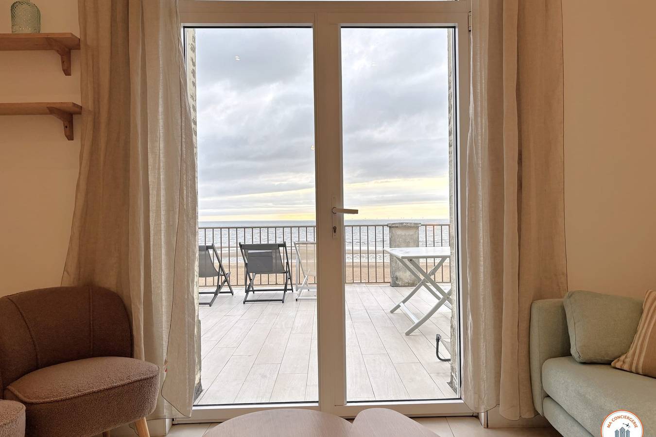 Ganze Wohnung, Ferienwohnung für 8 Personen mit Terrasse in Trouville-sur-Mer, Lisieux und Umgebung
