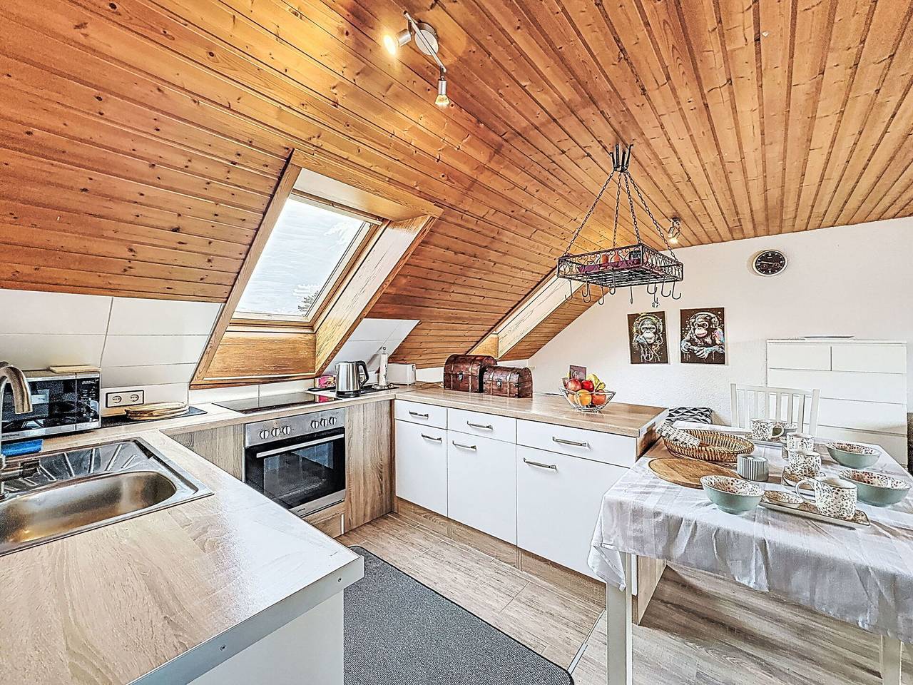 Ganze Wohnung, Münchenverrückt - Münchenverrückt 106.2 in Unterschleißheim, Oberbayern