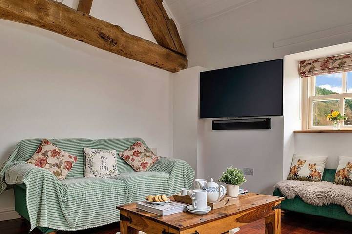 Holiday home for 4 people, with hot tub in North-Wales