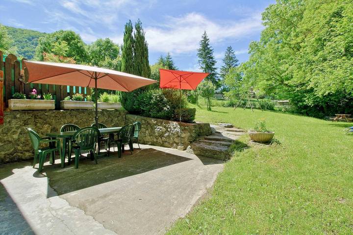 Gîte pour 6 personnes, avec jardin à Cadéac
