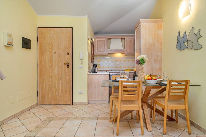 Gîte pour 5 personnes, avec bassin pour enfant et balcon à Golfo Aranci - 4