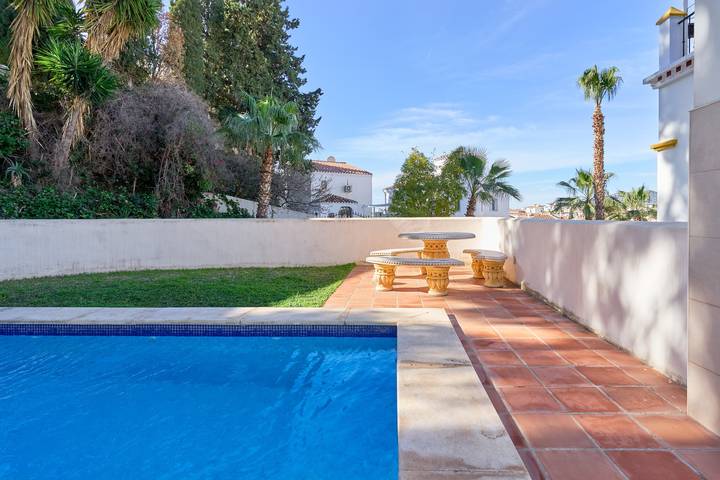 Ferienhaus für 6 Personen, mit Balkon und Garten in Nerja - 3