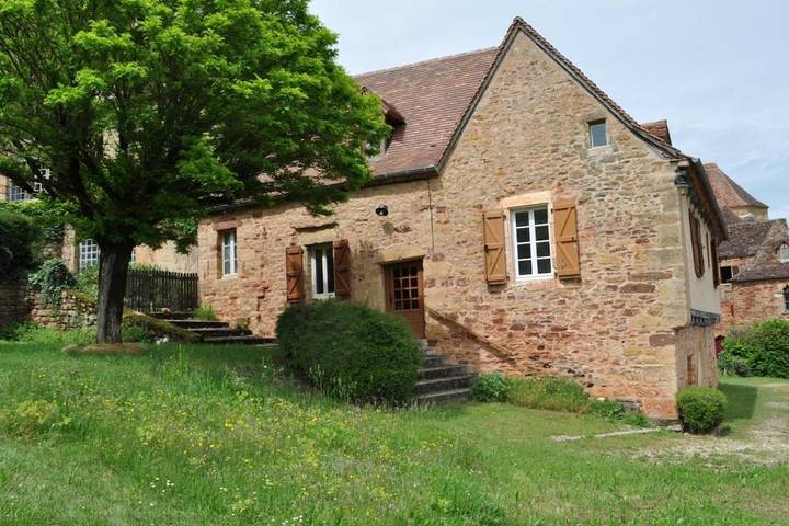Location de vacances pour 5 personnes, avec jardin dans Château de Castelnau-Bretenoux - 2