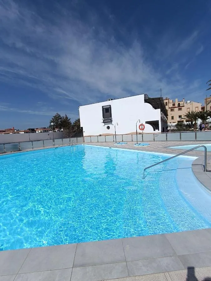 Apartamento de vacaciones para 2 personas, con jardín y piscina - 1