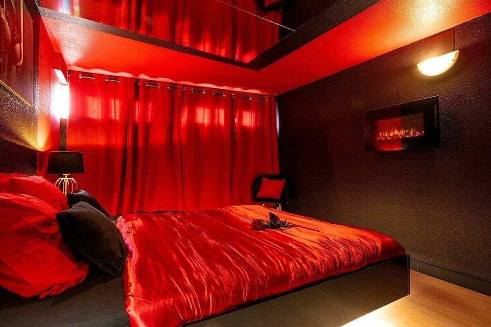 Entire apartment, Cocon Sensuel in Montbéliard, Doubs