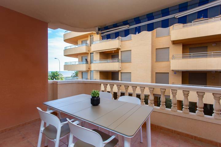 Ganze Wohnung, Ferienwohnung für 4 Personen mit Garten in Dénia, Costa Blanca