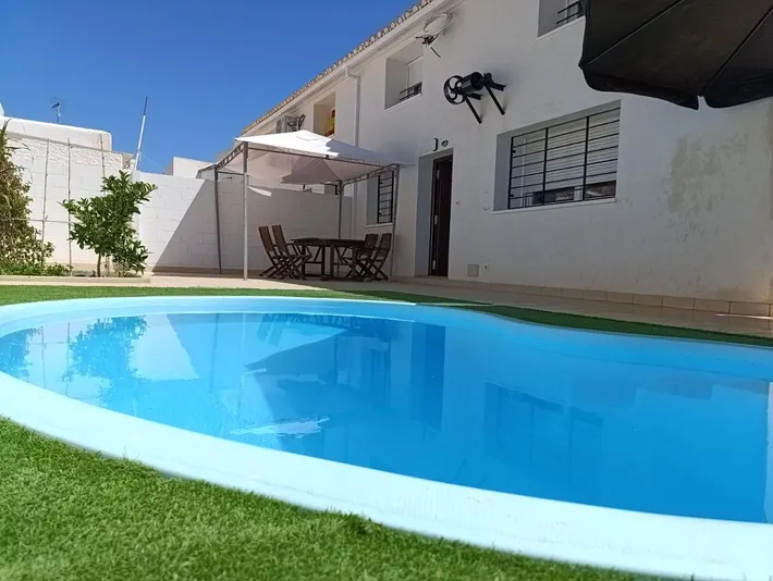 Maison de vacances pour 8 personnes, avec terrasse et piscine - 1