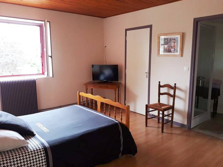 Hôtel pour 3 personnes, avec jardin à Saint-Aubin-le-Monial - 3