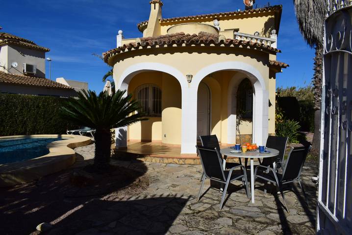 Chalet para 4 personas, con jardín además de vistas y terraza, Se admiten mascotas en Safor - 2