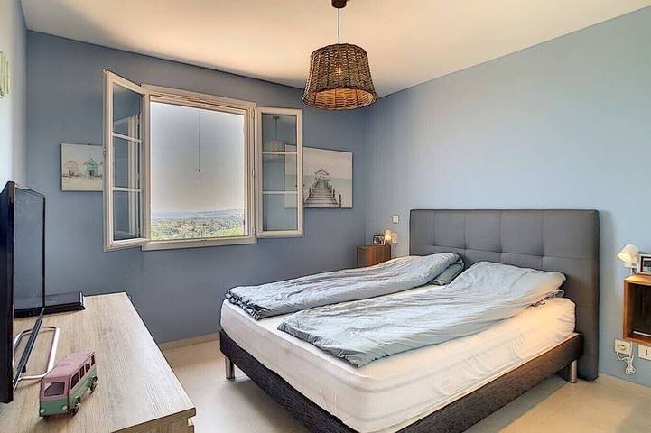 Villa pour 8 personnes, avec Terrasse et Piscine à Villeneuve-Loubet - 4