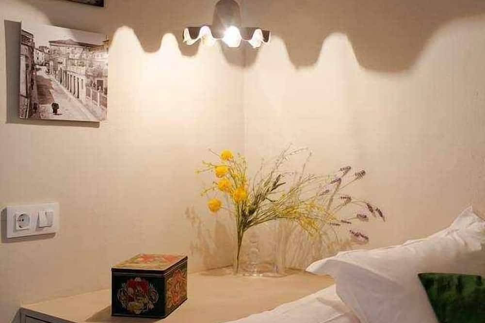 Apartamento entero, Picapedrer, con acceso a la piscina interior in Olot, Parc Natural de Zona Volcànica de la Garrotxa