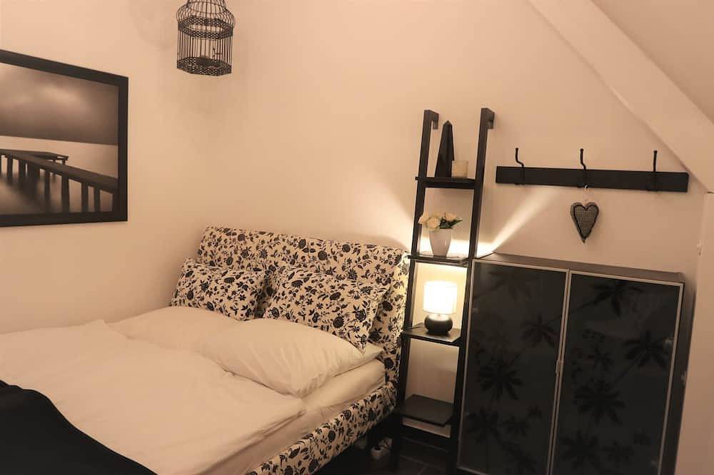 Ganze Wohnung, Hof Eckhorst, Wohnung Black and White in Güby, Rendsburg-Eckernförde