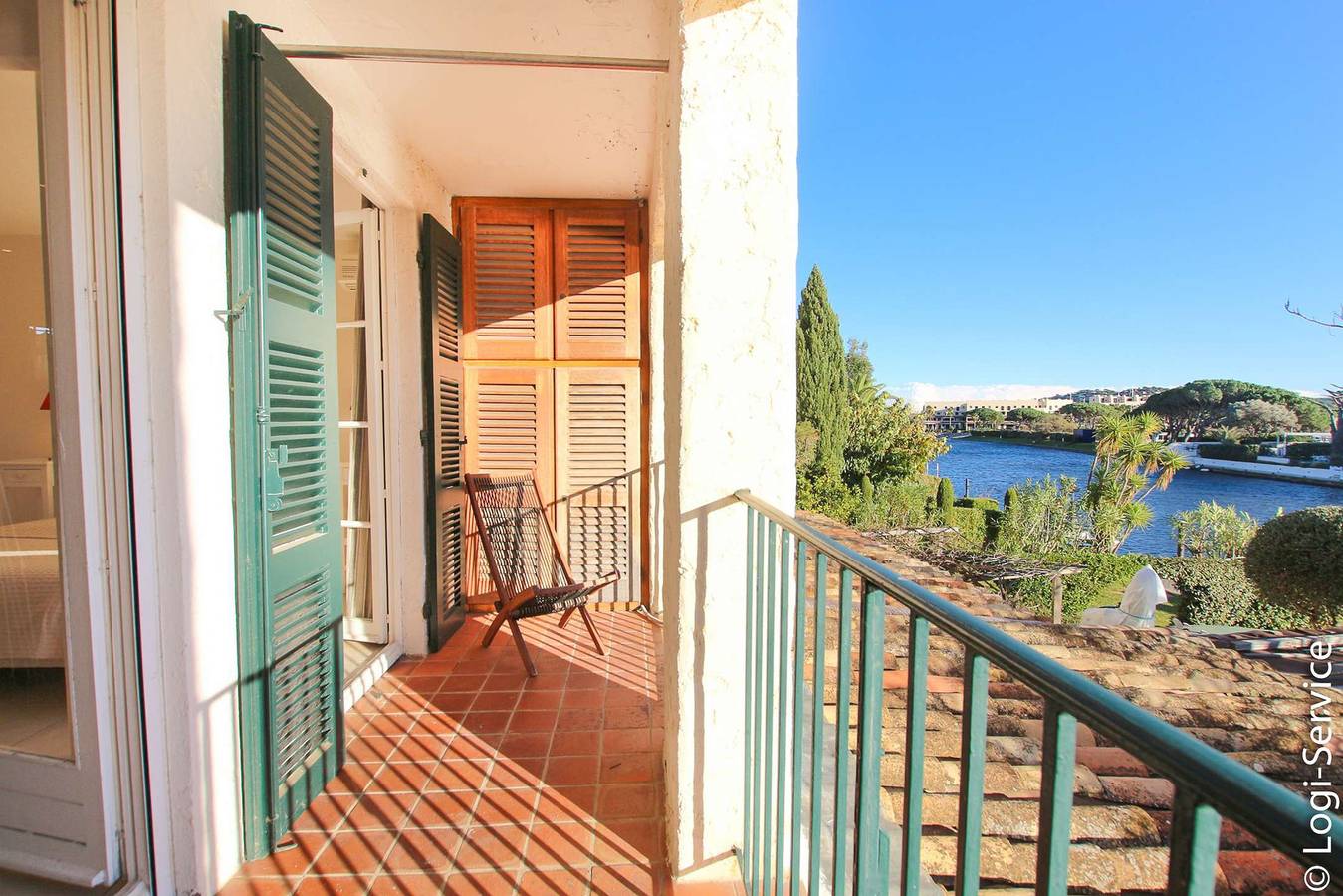 Apartamento vacacional entero, Flat for 2/4 persons view on the river in Port Grimaud, Grimaud