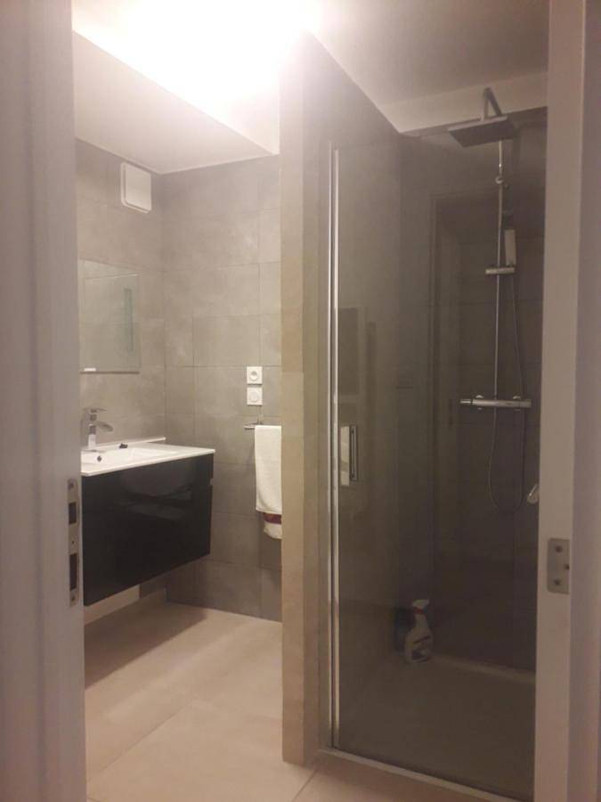 Chambre d’hôte pour 3 personnes, avec Jardin et Vue à Signes