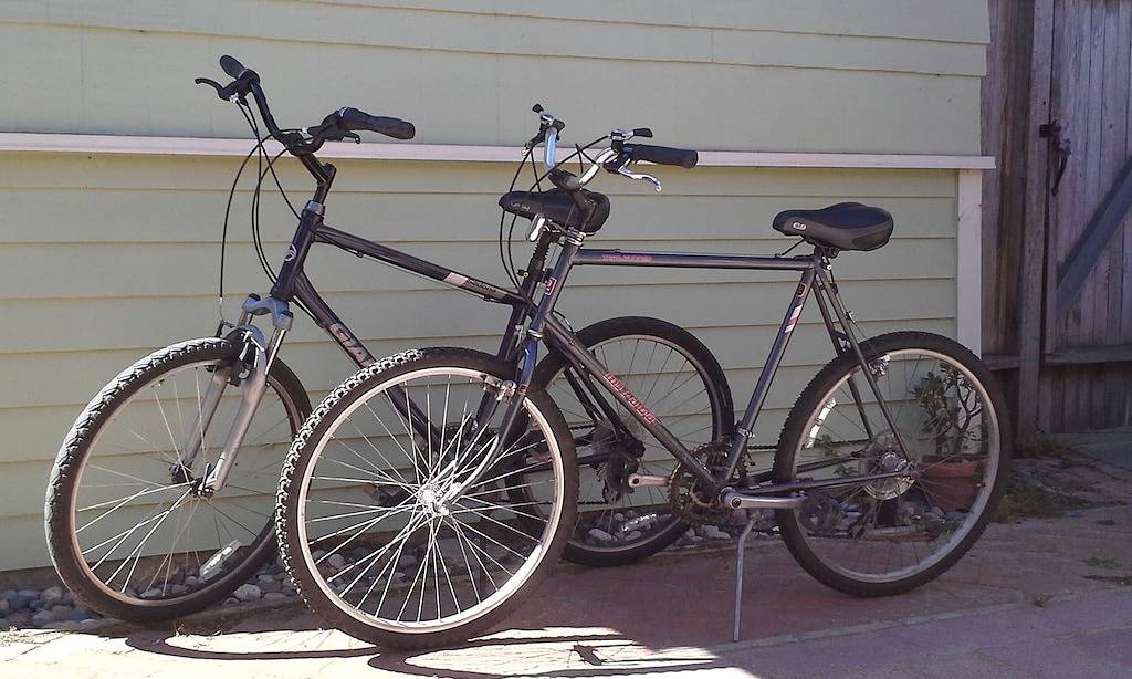 Capitola Nook entlang des Baches. in Capitola, Santa Cruz County
