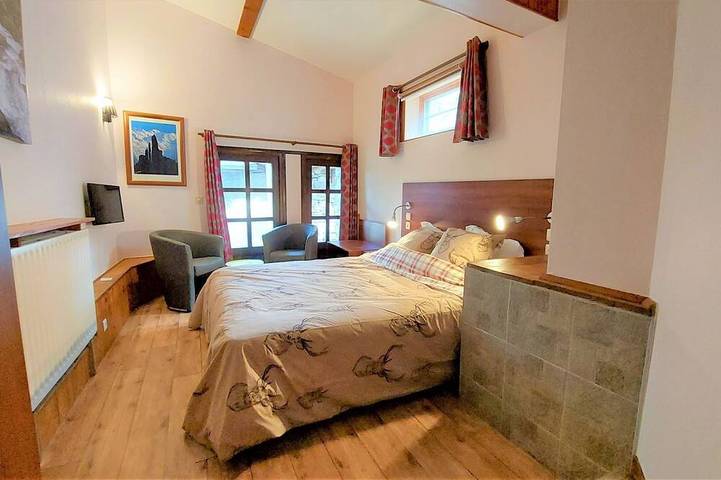Chalet pour 30 personnes, avec balcon ainsi que sauna et piscine à Valmeinier - 4