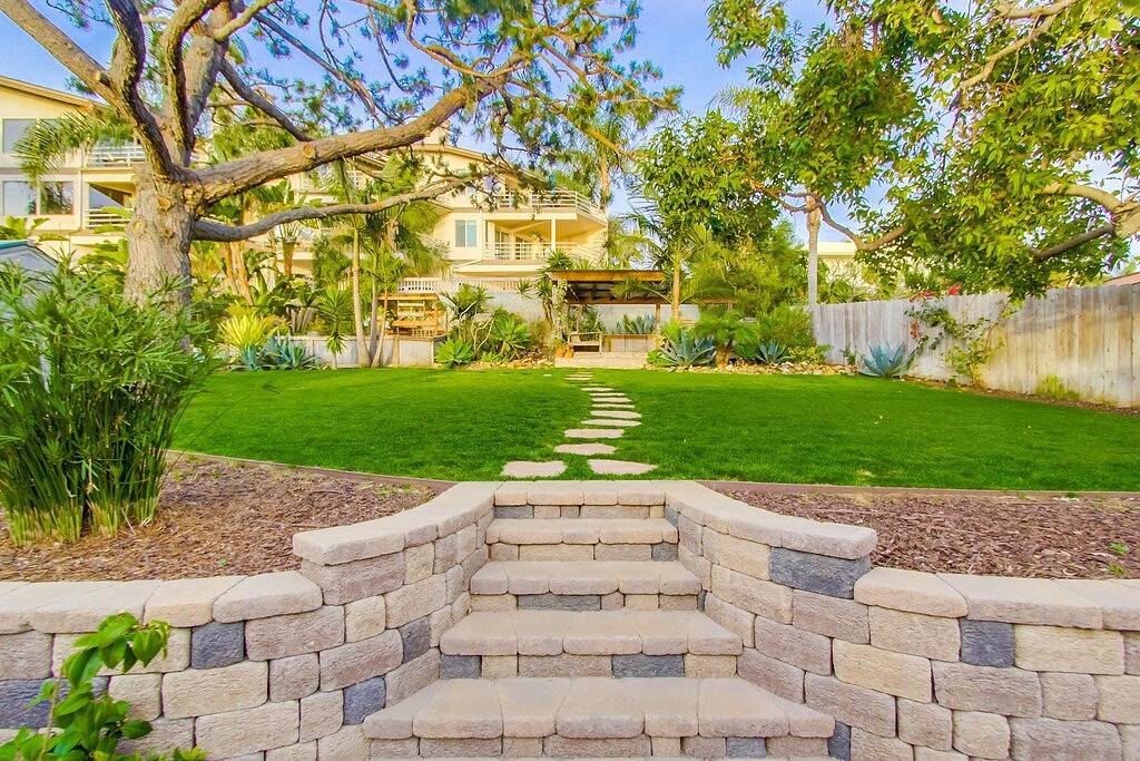 Seaside Abode mit Meerblick perfekt für Familienausflüge! in Encinitas, San Diego County