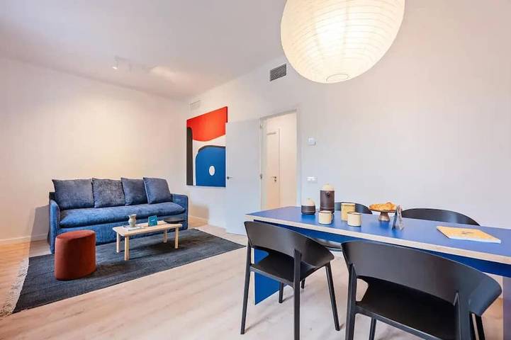 Ferienwohnung für 30 Personen, mit Balkon in Barcelona