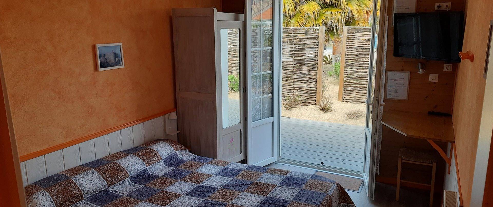 Chambres d'hôtes "Le Vieux Colombier" - Chambre 1 in La Barre-de-Monts, Vendée