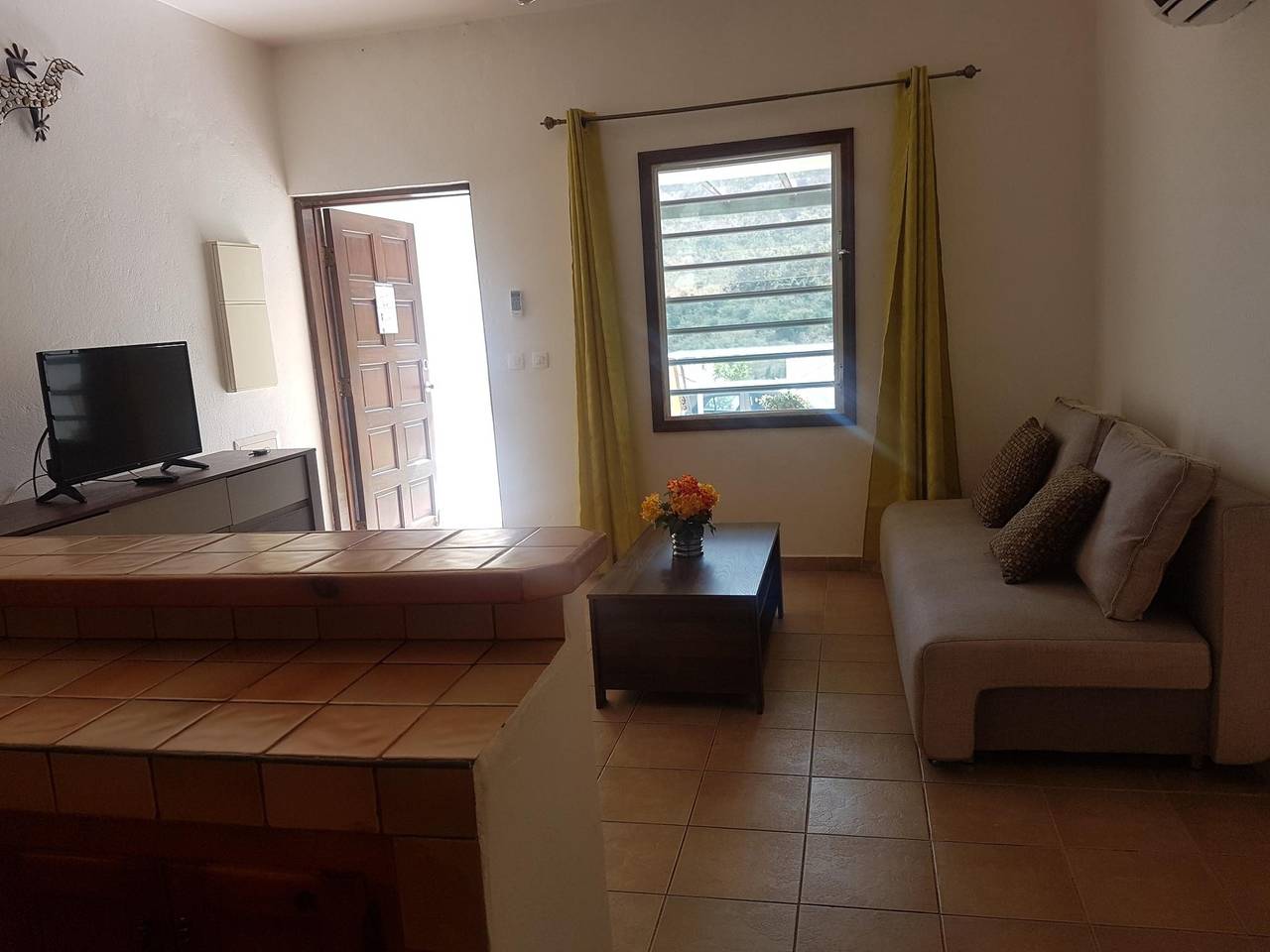 Appartement entier, Appartement charmant à La Savane - 65 m² - Terrasse avec vue in Saint Martin