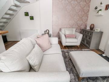 Log Cabin for 4 People in Torquay, Torbay, Photo 4