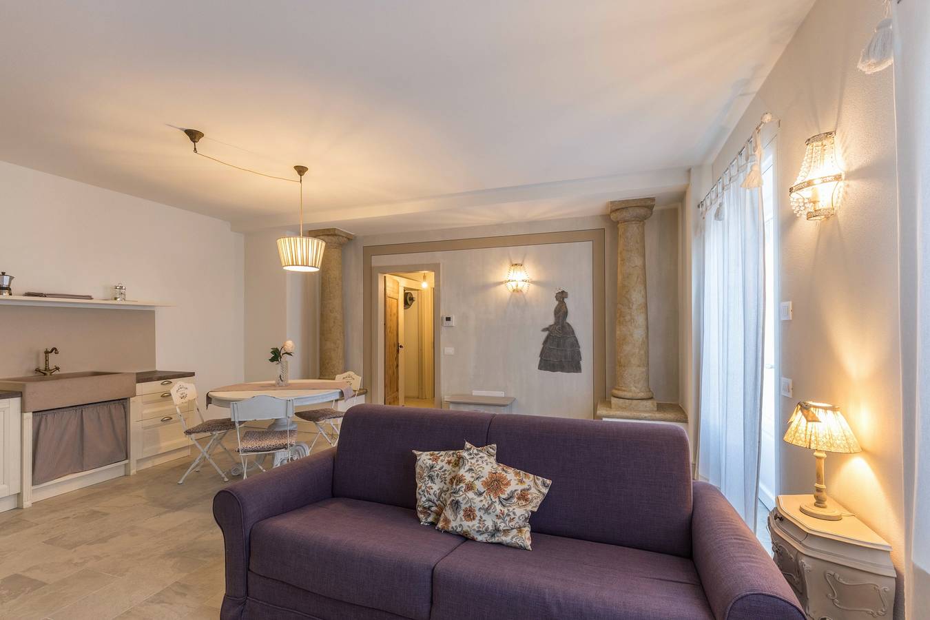 Appartamento intero, Incantevole appartamento per vacanze "Oleandro" con Wi-Fi, giardino e piscina in comune in Rivoltella del Garda, Desenzano del Garda