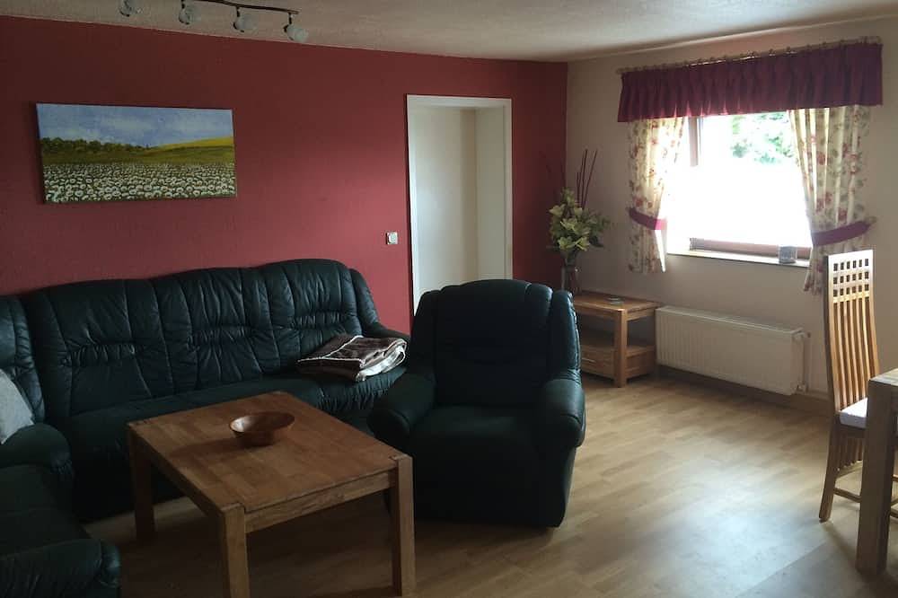 Ganze Wohnung, Ruhige, große Ferienwohnung mit 92 m2 zu vermieten in Carpin, Mecklenburg-Strelitz
