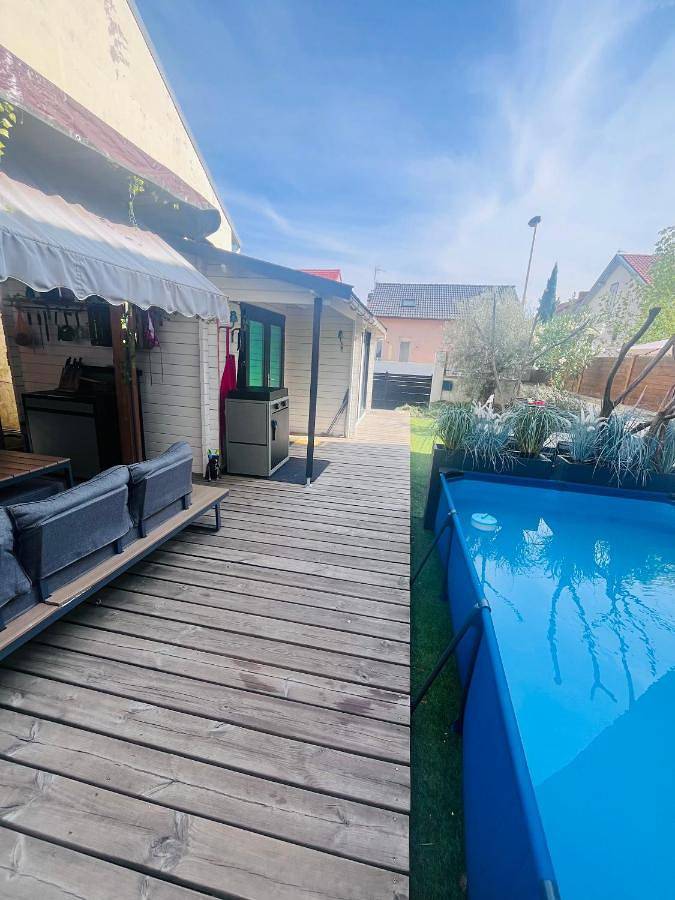 Chalet cosy atypique avec petite piscine in Vichy, Vichy und Umgebung