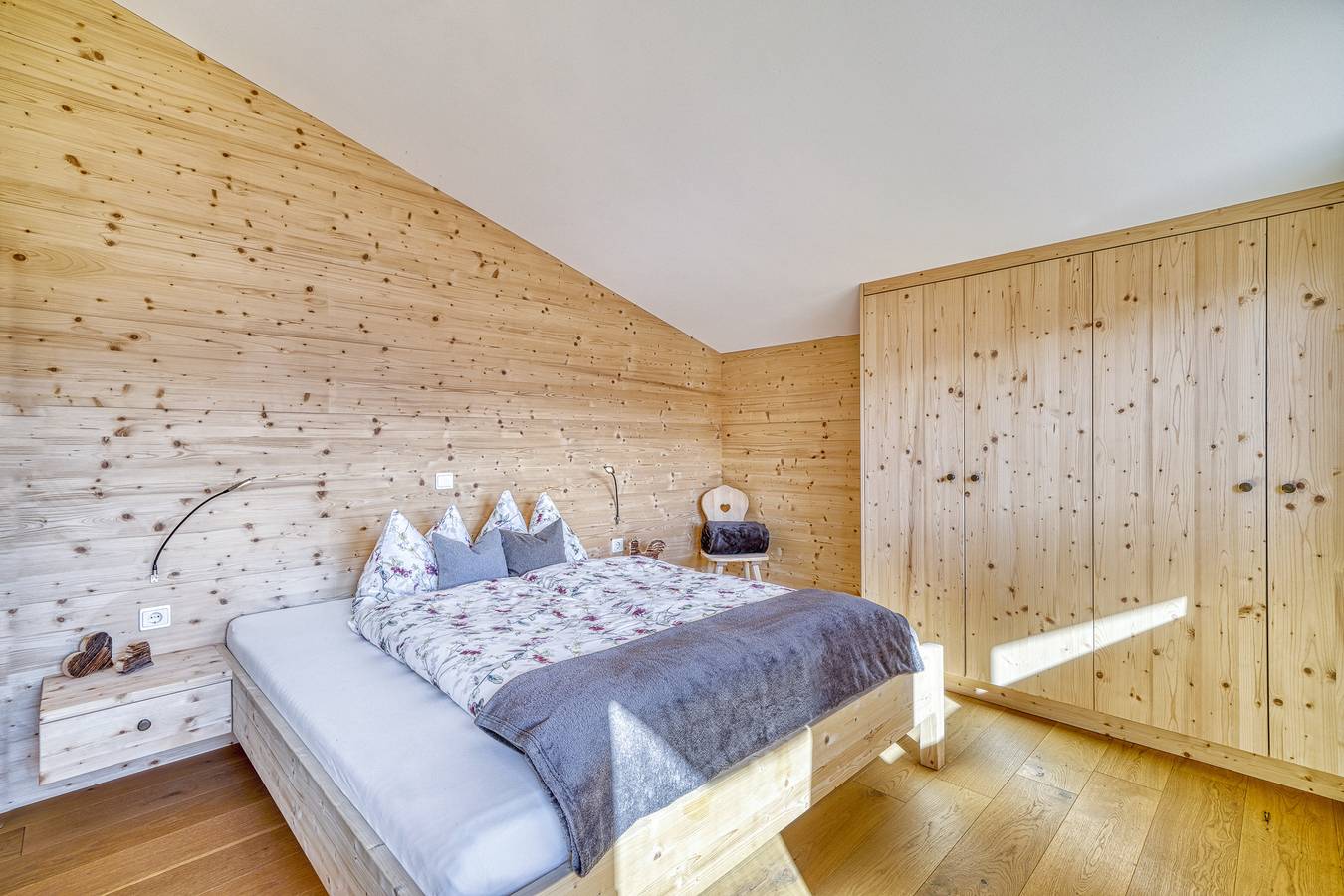 Ganze Wohnung, Ferienwohnung ,,Wasserfall Jogglanderhof" mit Bergblick, privatem Sonnenbalkon und Wlan in Stuls, Moos in Passeier