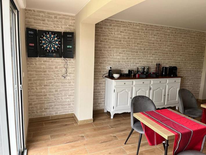 Location de vacances pour 2 personnes, avec vue ainsi que jardin et terrasse à Saint-Jean-le-Vieux - 4