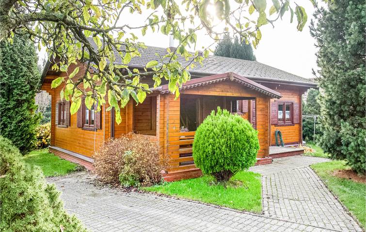 Ferienhaus für 8 Personen, mit Terrasse und Pool in Mielno - 2
