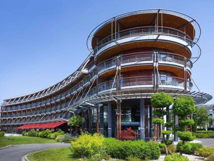Hôtel pour 2 personnes, avec Jacuzzi et Terrasse ainsi que Jardin et Piscine