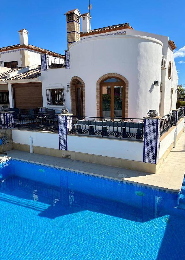 Casa rural para 6 personas, con jardín y piscina para niños además de vistas y piscina en Algorfa - 3