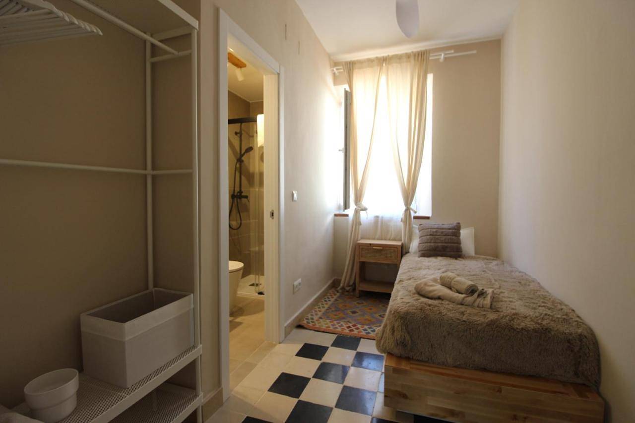 Hostal Las Acacias in Málaga (Este), Malaga