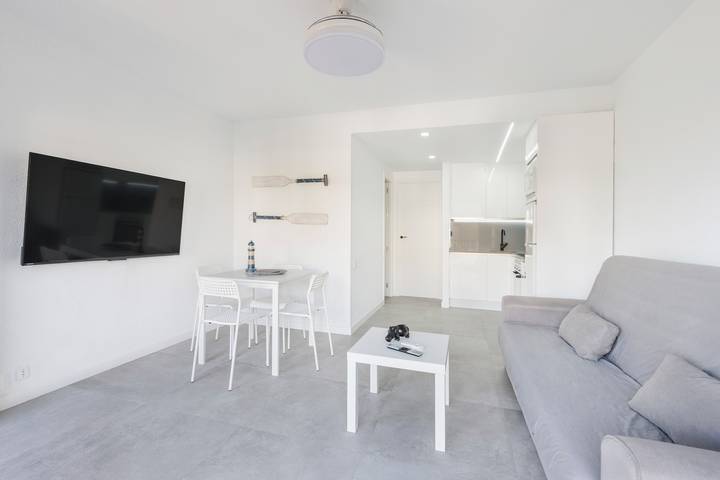 Entire apartment, Apartment 'Tu Paraíso En La Manga' with Sea View, Shared Pool and Private Terrace in Playa El Arenal/Playa Pedrucho (La Manga), San Javier
