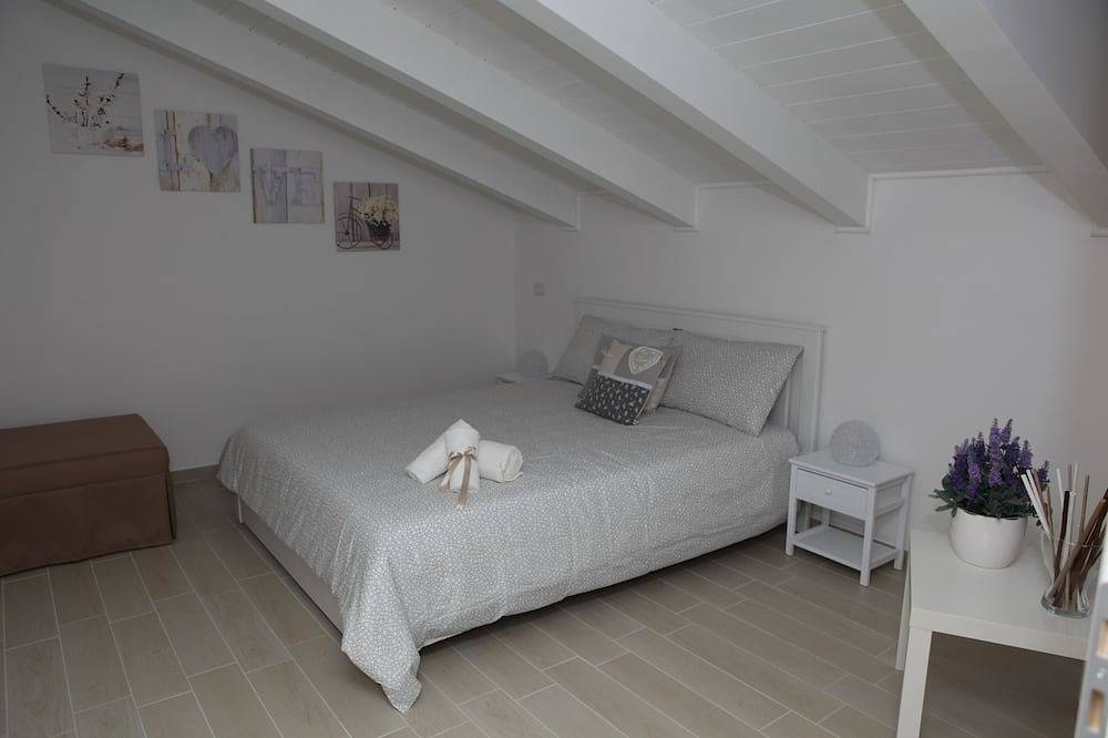 Apartamento entero, Casa Rosada - Hospitalidad in Pimonte, Montes Lattari