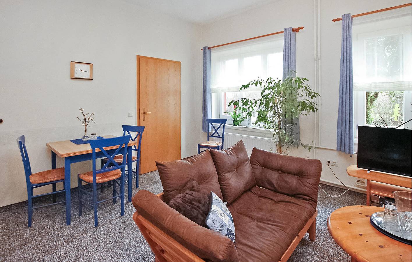 Ganze Ferienwohnung, Gemütliche Wohnung in Poseritz mit Parkplatz und Musikanlage in Poseritz, Stralsund Umland