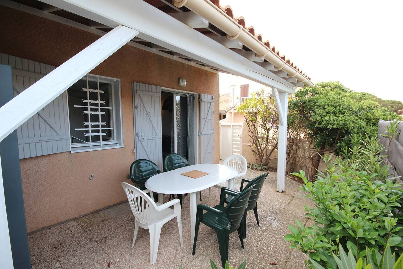 Appartement de vacances entier, Maison de vacances 4-6 couchages 200m de la mer Les Sentolines sans piscine Portiragnes Plage in Portiragnes Plage, Portiragnes