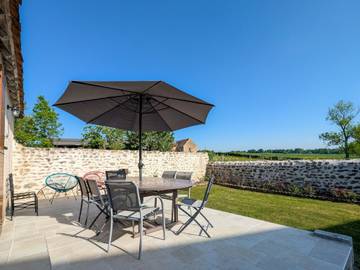 Gîte pour 10 Personnes dans Cluis, Indre, Photo 1