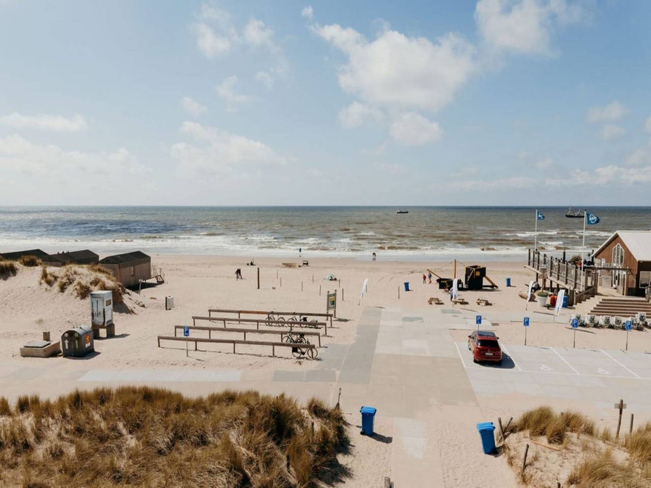 Strandhaus in den Niederlanden am Meer in Petten, Noord-Holland - Nordseeküste