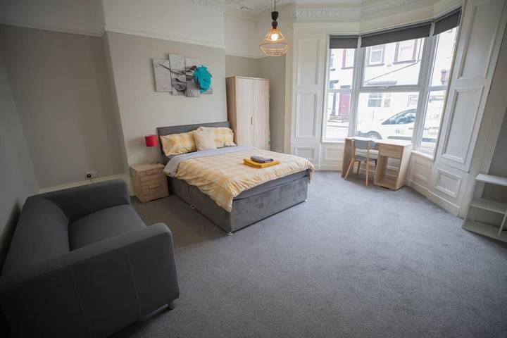 Apartamento de vacaciones para 10 personas, con vistas además de terraza y jardín - 1