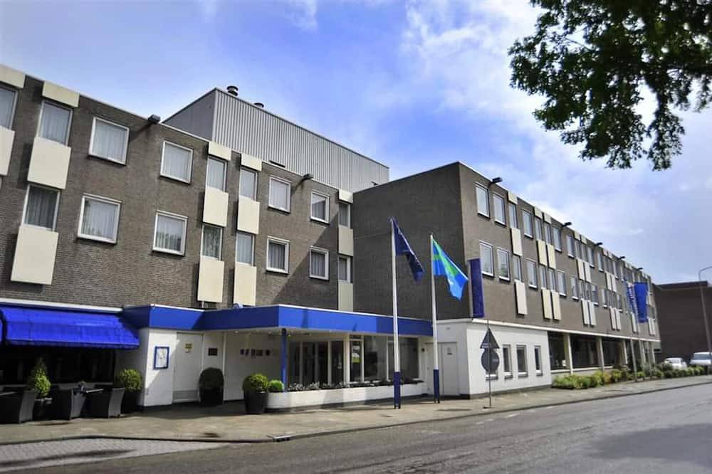 Ganze Wohnung, Easy Comfort with Quick Access to Attractions! Onsite Dining and Parking! in Weert, Limburg (Niederlande)