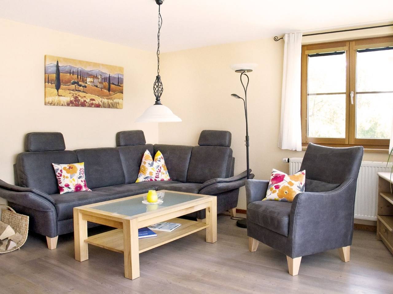 Ganze Wohnung, Ferienwohnung 'Stapelfeldt' mit Privatterrasse, Gemeinschaftsgarten und Wi-Fi in Wasserburg (Bodensee), Bayerisch Schwaben